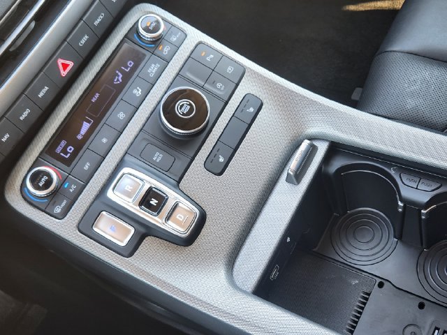 Used 2024 Hyundai Palisade SEL FWD image 21