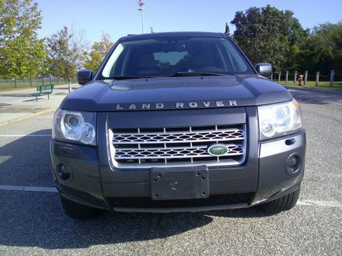 Used 2010 Land Rover LR2 HSE image 34