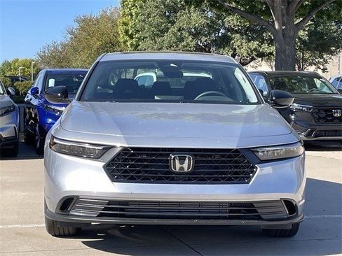 New 2025 Honda Accord SE image 6