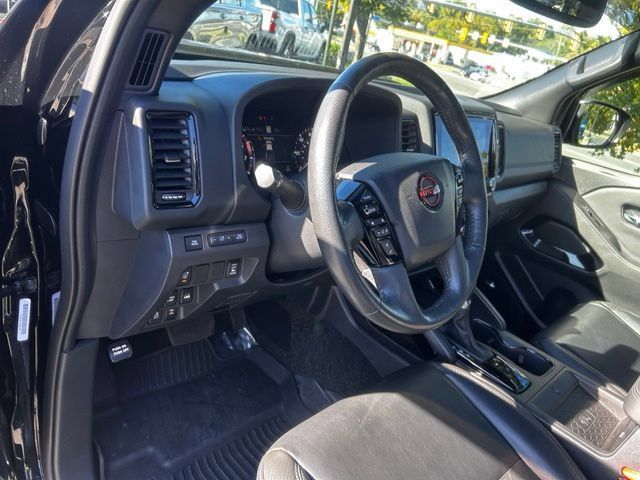 Used 2022 Nissan Frontier PRO-4X w/ Pro-4X Premium Package AWD/4WD image 11