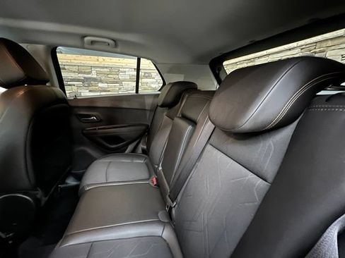 Used 2019 Chevrolet Trax LT w/ Driver Confidence Package AWD/4WD image 31