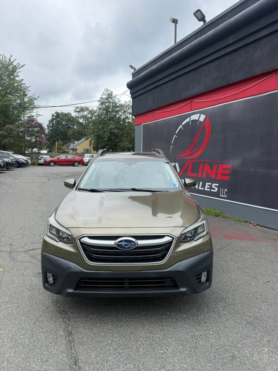 Used 2021 Subaru Outback Premium AWD/4WD image 2