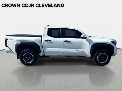 Used 2024 Toyota Tacoma TRD Off-Road AWD/4WD image 4