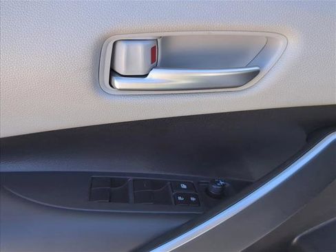 Used 2024 Toyota Corolla SE image 11