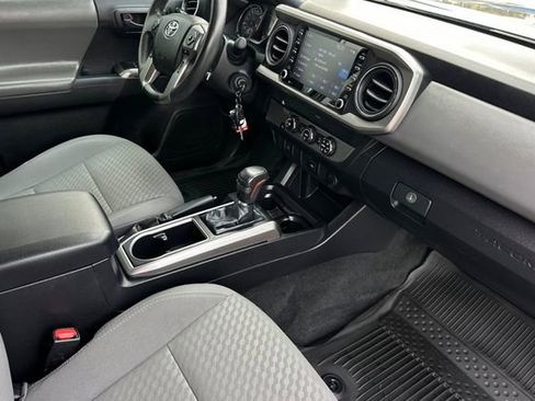 Used 2021 Toyota Tacoma SR5 w/ Blackout Package (TMS) image 17