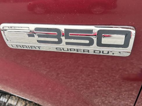 Used 2005 Ford F350 Lariat image 12