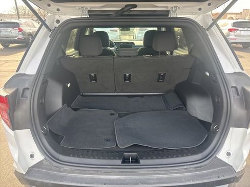 Used 2025 GMC Terrain Elevation image 5