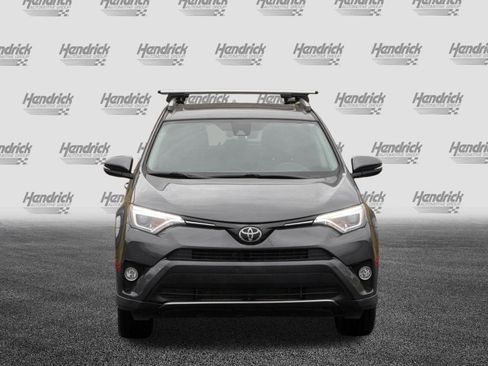 Used 2018 Toyota RAV4 Limited image 3