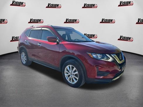 Used 2019 Nissan Rogue SV image 3