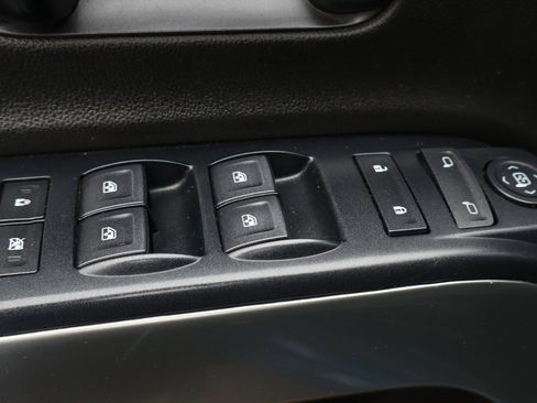 Used 2019 Chevrolet Silverado 1500 LT w/ All Star Edition image 16