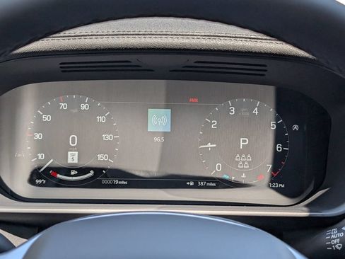 New 2026 Land Rover Discovery S AWD/4WD image 12