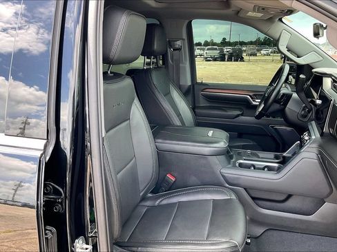 Used 2024 GMC Sierra 2500 Denali w/ Denali Reserve Package AWD/4WD image 30