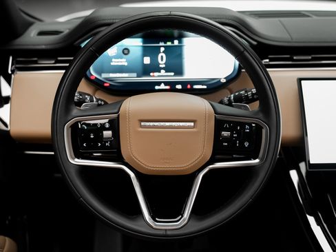 Used 2024 Land Rover Range Rover Sport SE image 42