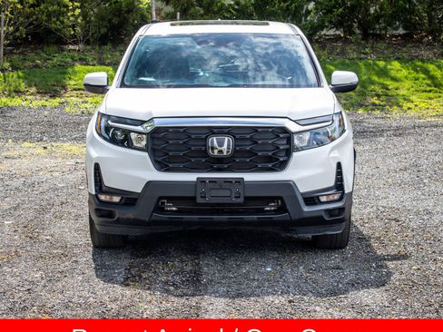 Used 2023 Honda Passport EX-L image 2