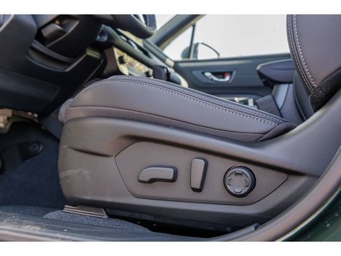 Used 2026 Subaru Outback Touring AWD/4WD image 17