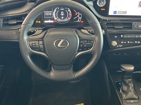 Used 2023 Lexus ES 350 w/ Premium Package FWD image 11