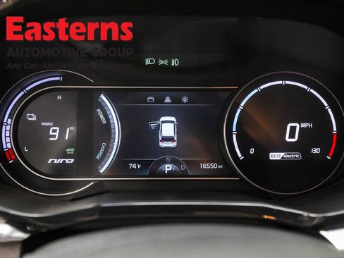 Used 2022 Kia Niro EX w/ Cold Weather Package image 18