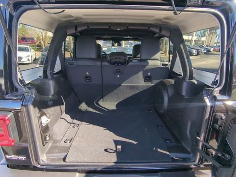 Certified 2024 Jeep Wrangler Unlimited Sahara w/ Technology Group image 14