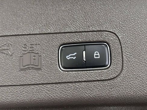 Used 2021 Lincoln Aviator Reserve w/ Equipment Group 202A AWD/4WD image 7