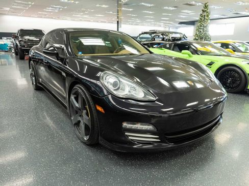 Used 2010 Porsche Panamera 4S image 4