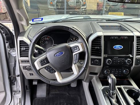 Used 2017 Ford F150 Lariat image 5