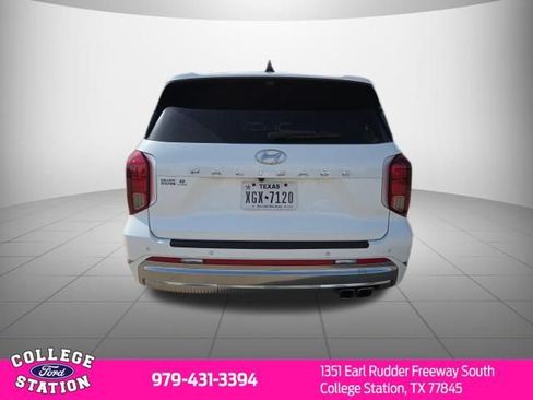 Used 2023 Hyundai Palisade Calligraphy w/ Cargo Package FWD image 5