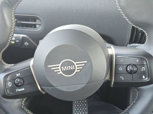 Used 2025 MINI Cooper S FWD image 23