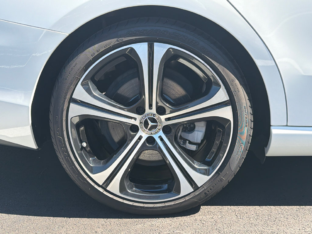 Used 2023 Mercedes-Benz C 300 Sedan image 17