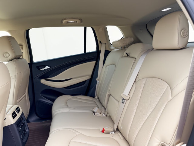 Used 2018 Buick Envision Essence FWD image 27