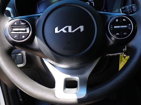 Used 2023 Kia Soul LX w/ Option Group 015 FWD image 51