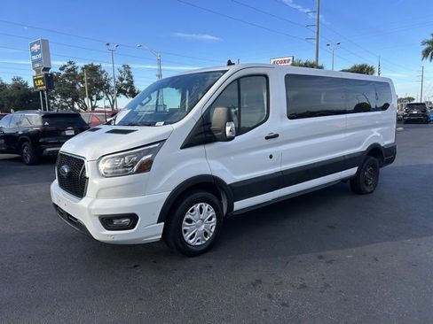 Used 2023 Ford Transit 350 XLT image 3