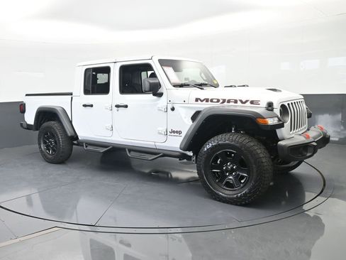 Used 2023 Jeep Gladiator Mojave image 8