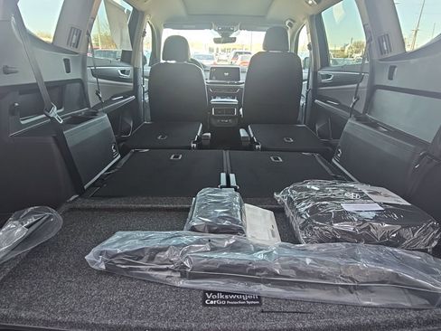 New 2026 Volkswagen Atlas Peak Edition AWD/4WD image 21
