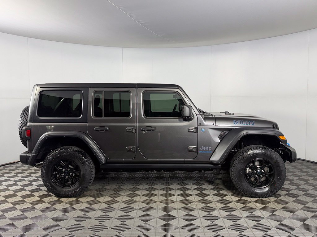 Used 2024 Jeep Wrangler Unlimited AWD/4WD image 5