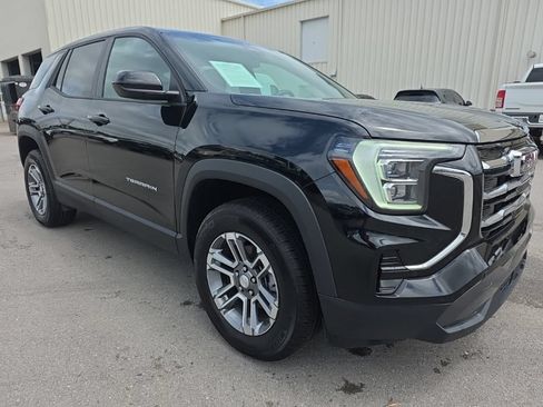 Used 2026 GMC Terrain Elevation FWD image 3