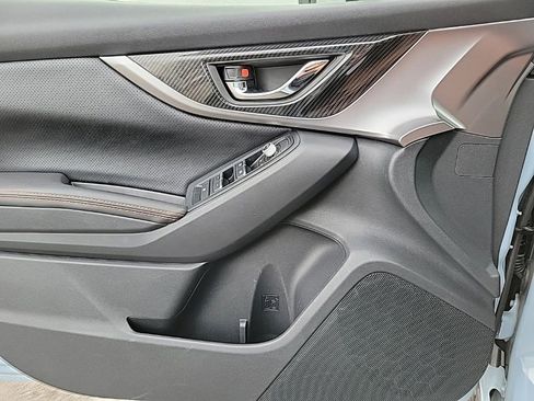 Used 2020 Subaru Crosstrek 2.0i Limited w/ Moonroof Package image 28