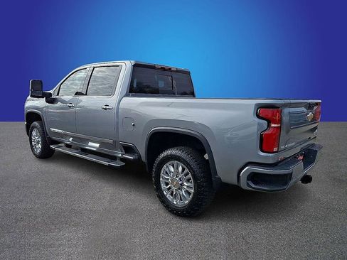 Used 2025 Chevrolet Silverado 2500 High Country w/ High Country Premium Package image 7