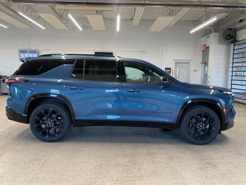 New 2026 Chevrolet Traverse RS w/ LPO, Floor Liner Package AWD/4WD image 4