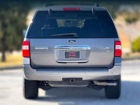 Used 2013 Ford Expedition XLT image 4
