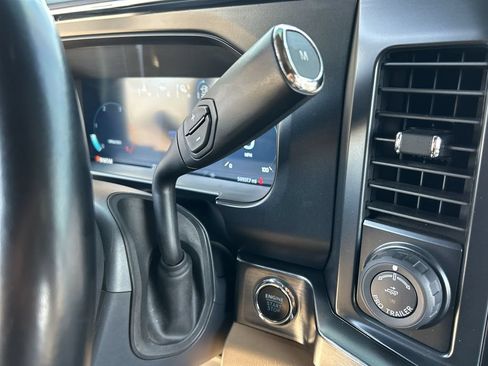 Used 2023 Ford F250 Lariat w/ Lariat Ultimate Package AWD/4WD image 16