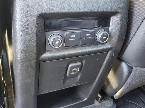 Used 2020 Chevrolet Traverse LT w/ Driver Confidence II Package image 12