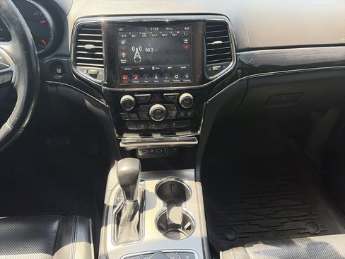 Used 2021 Jeep Grand Cherokee Overland AWD/4WD image 15