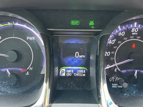 Used 2013 Toyota Avalon Limited FWD image 10