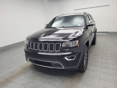 Used 2018 Jeep Grand Cherokee Limited image 15