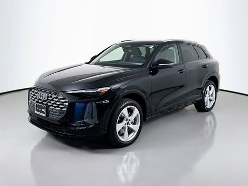 Certified 2025 Audi Q5 Premium Plus AWD/4WD image 1