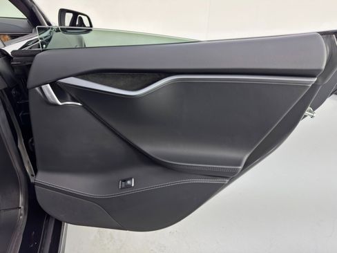 Used 2019 Tesla Model S 100D image 45