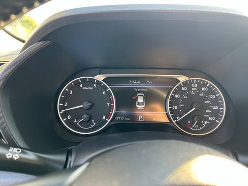 Used 2023 Nissan Sentra SV FWD image 6