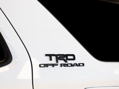 Used 2025 Toyota 4Runner TRD Off-Road Premium AWD/4WD image 5