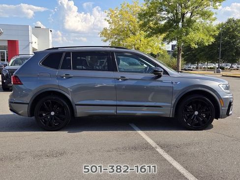 Used 2021 Volkswagen Tiguan SE R-Line AWD/4WD image 6