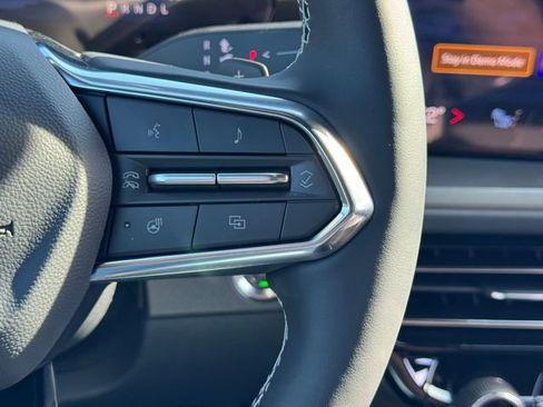 New 2026 Chevrolet Traverse LT w/ Midnight/Sport Edition FWD image 15